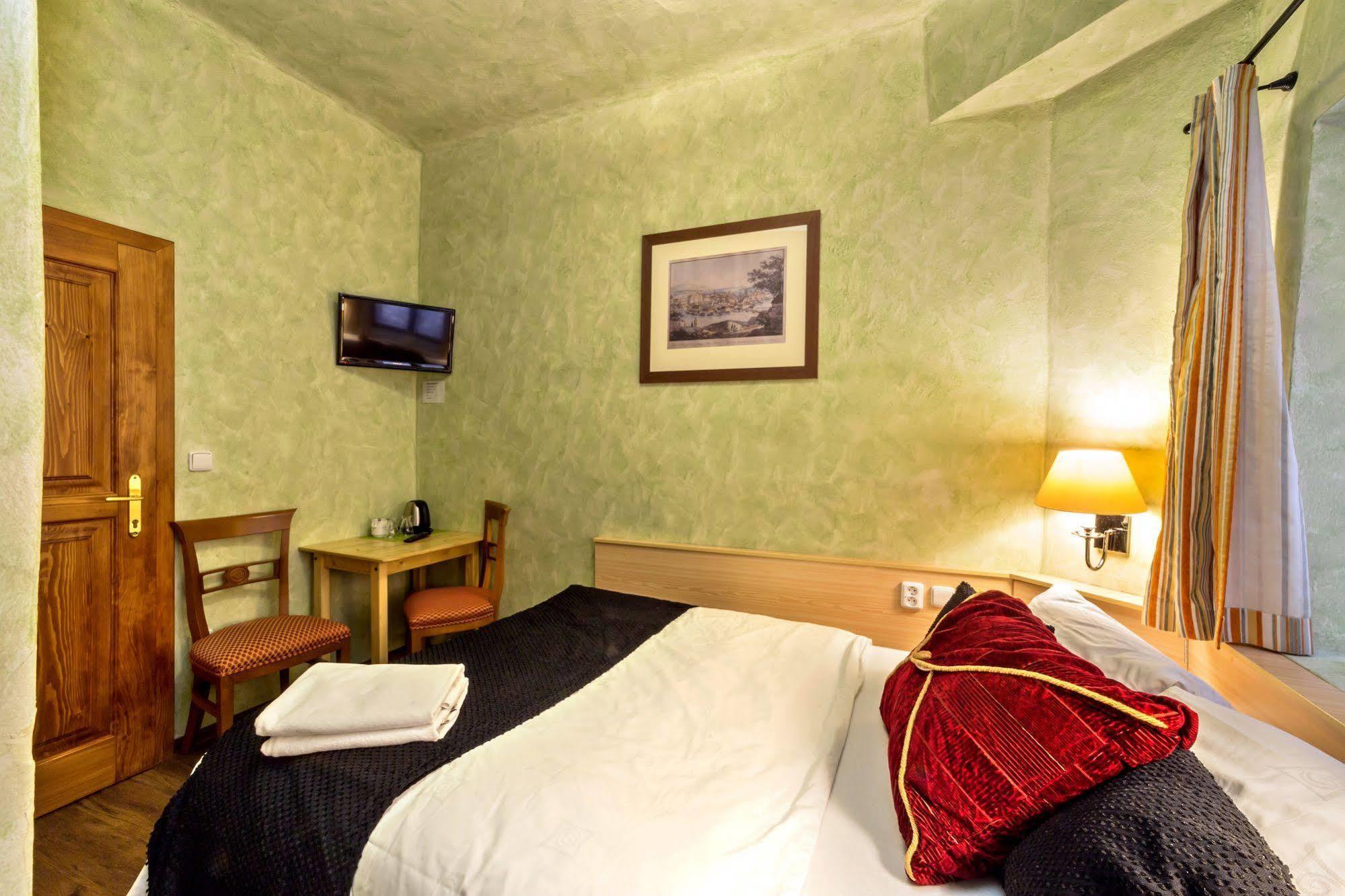 Pension U Hada Чески-Крумлов Экстерьер фото