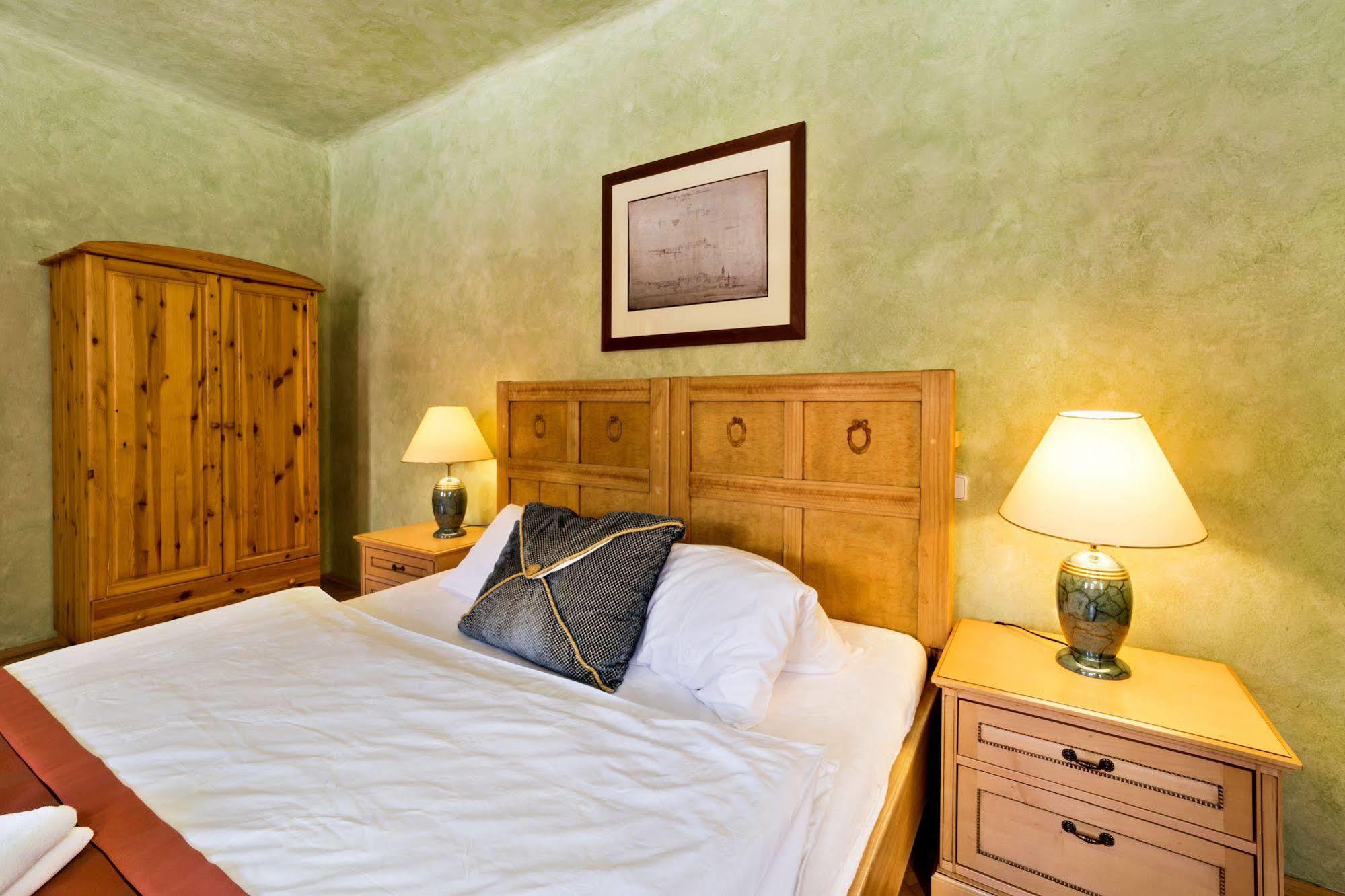 Pension U Hada Чески-Крумлов Экстерьер фото