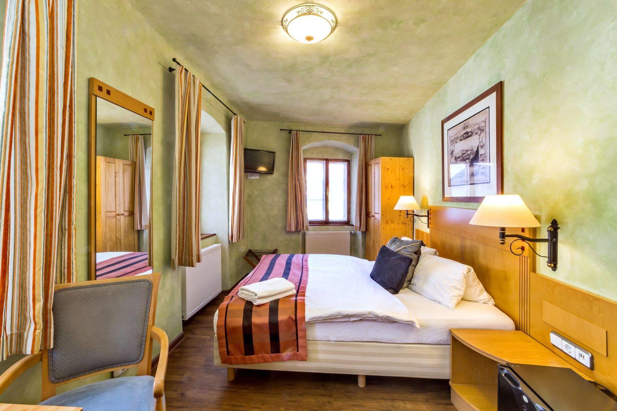 Pension U Hada Чески-Крумлов Экстерьер фото